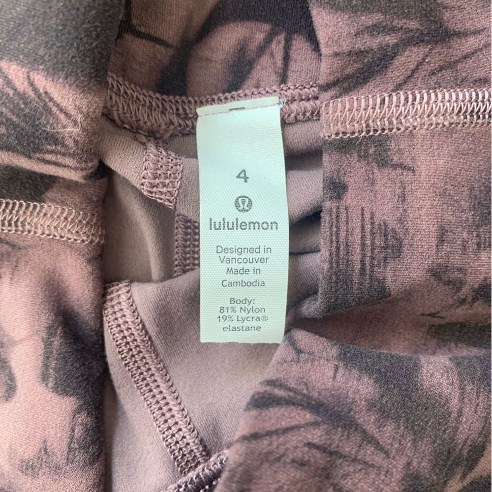 Lululemon Align Crop 21 inch Mini Dusk Floral Antique Bark Black - Picture 12 of 13